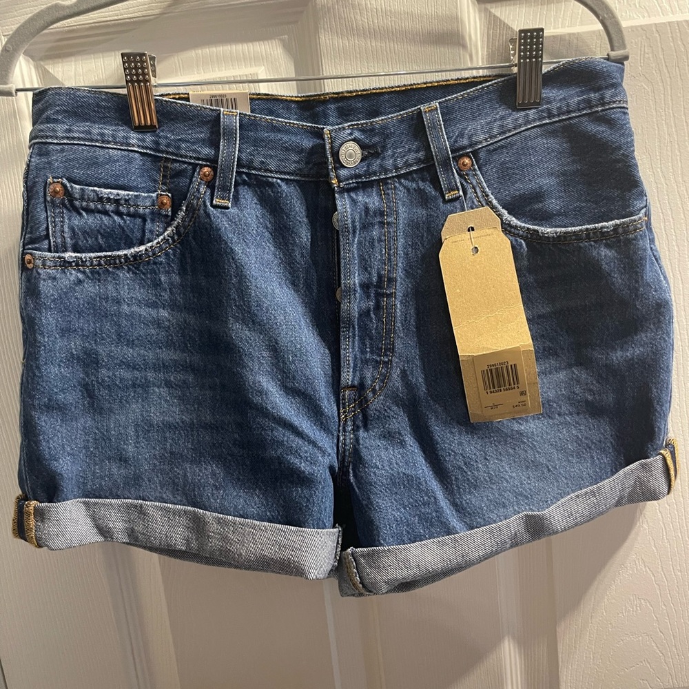 Levi’s shorts